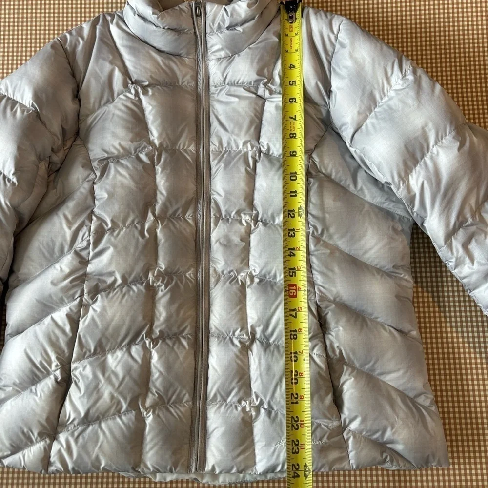 Eddie Bauer 650 Down filling marshmallow puffer jacket.Gray/white.Size XL.Fits L